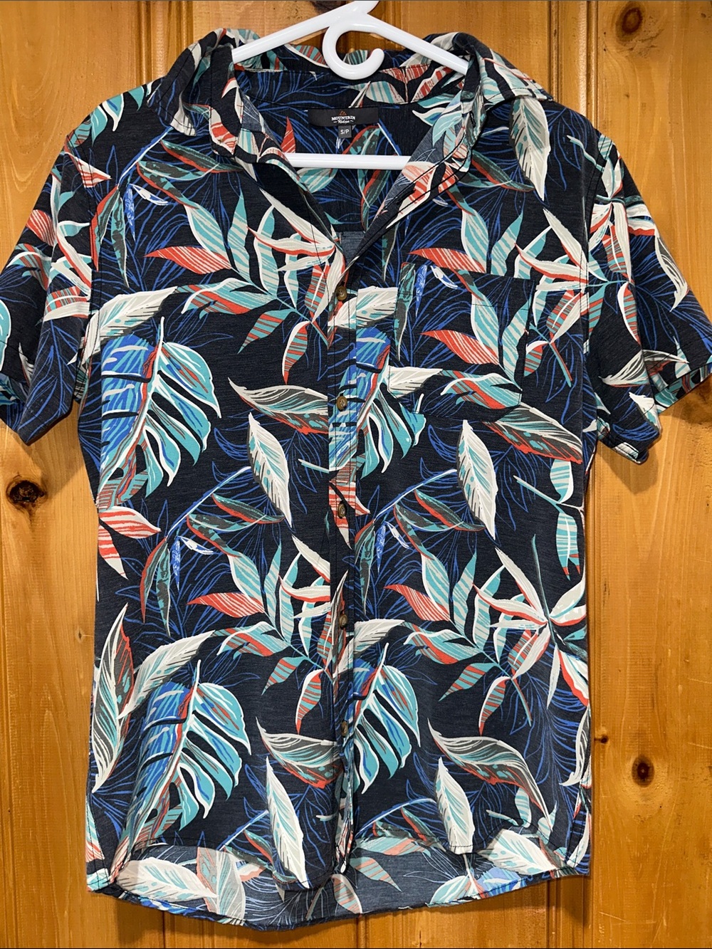 Men's Navy Tropical Leaf Short-Sleeve Button-Down Shirt